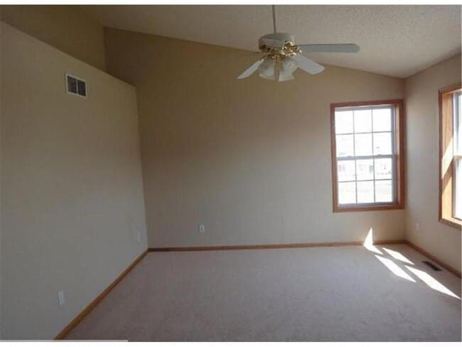 Building Photo - 9012 Garland Ln N