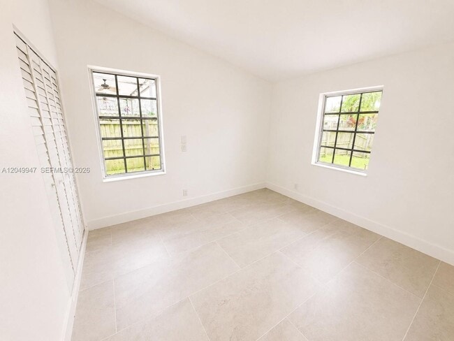 Building Photo - 2649 Key Largo Ln