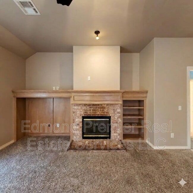 Building Photo - 14001 Arapaho Rd