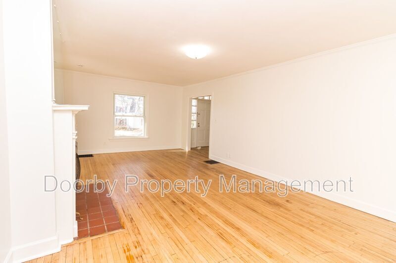 Building Photo - 356 Derby Cir