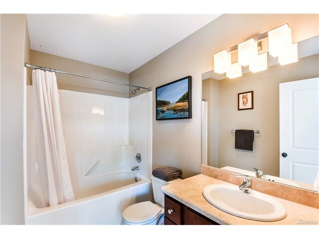 Building Photo - 2819 14th Ave W