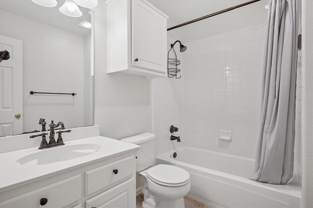 Building Photo - 8562 Brittania Way