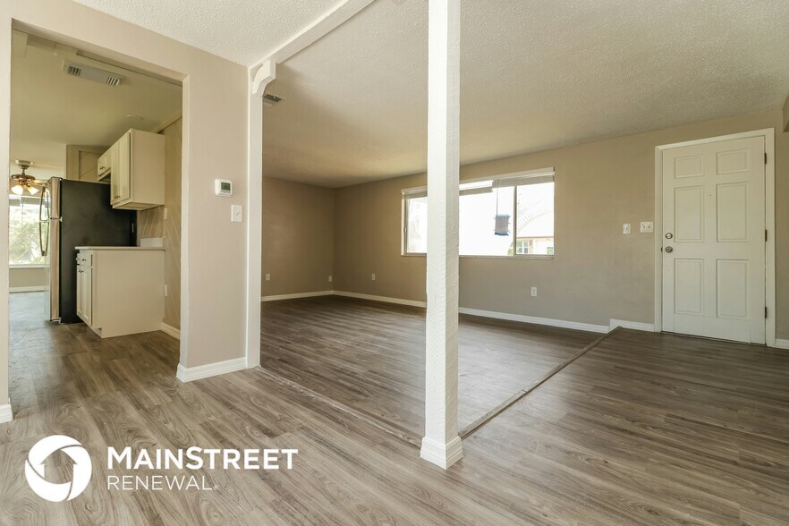 Building Photo - 3639 Rock Royal Dr