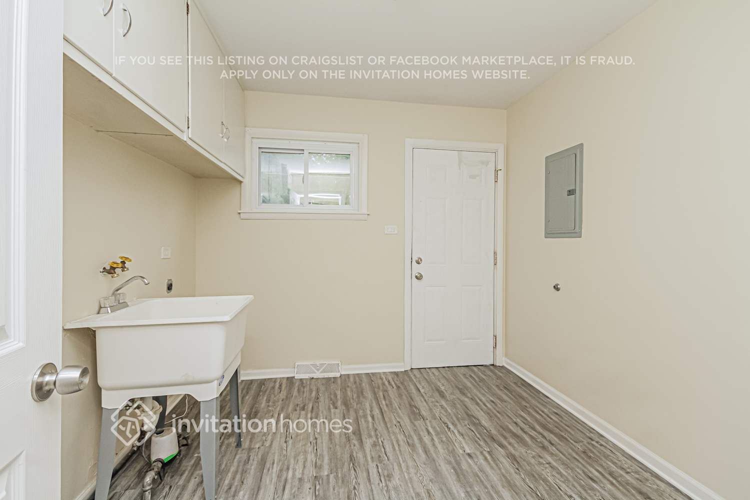 Building Photo - 517 N Biermann Ave