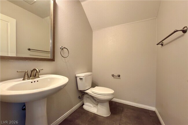 Building Photo - 9937 Baron Coast St