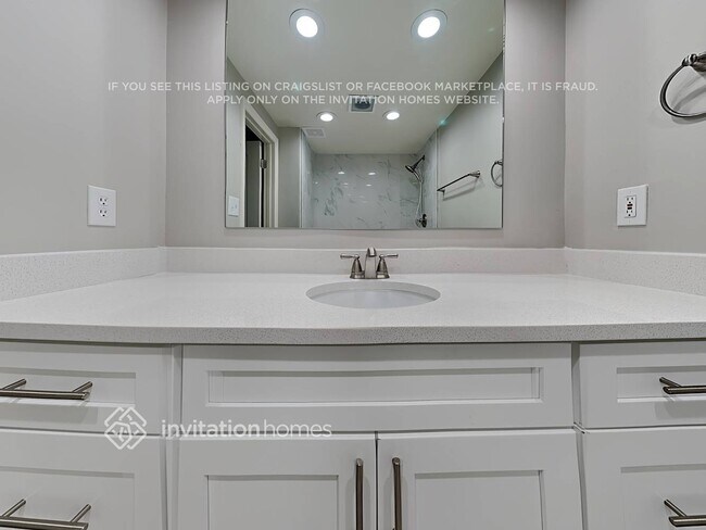 Building Photo - 7851 Potomac Dr