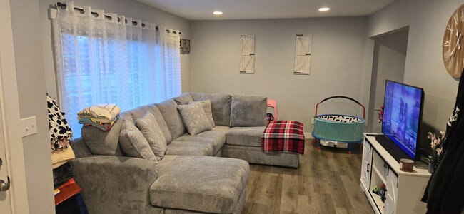 Building Photo - 1717 D St