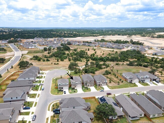 Building Photo - 1609 Ranch House