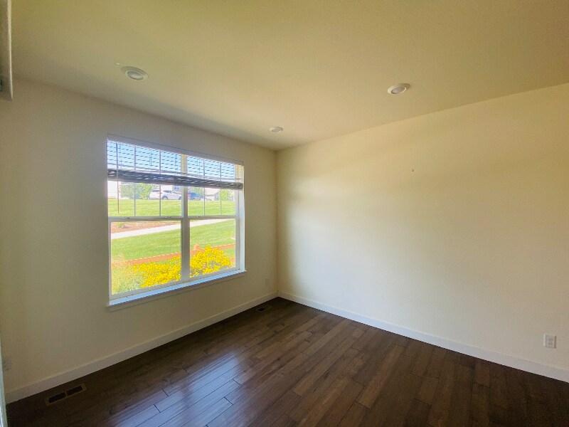 Building Photo - 16058 Azalea Ave