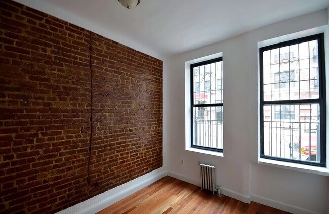 Building Photo - 507 W 139th St