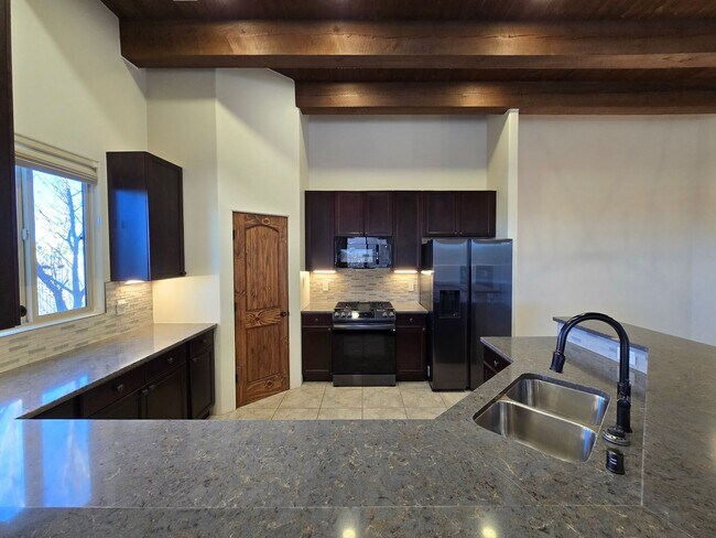 Building Photo - 12 Pinon Doblado