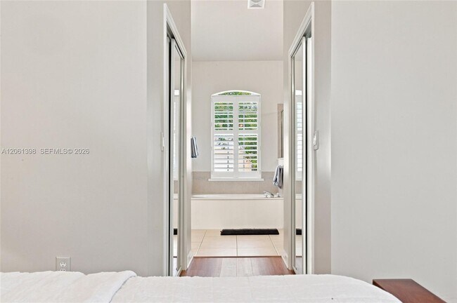 Building Photo - 4025 Chablis St SW