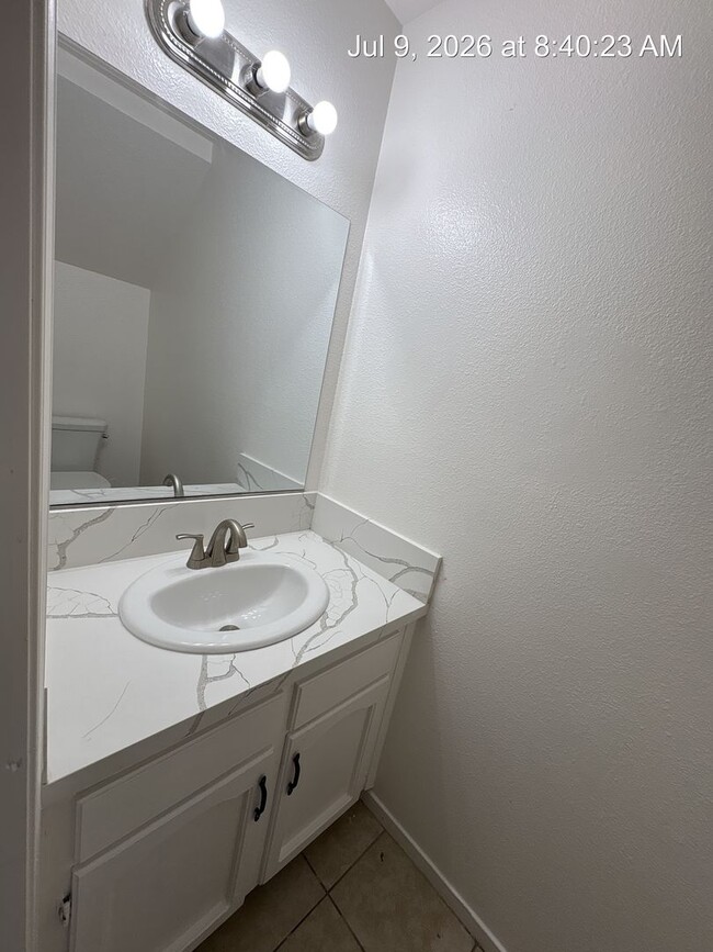 Building Photo - 3021