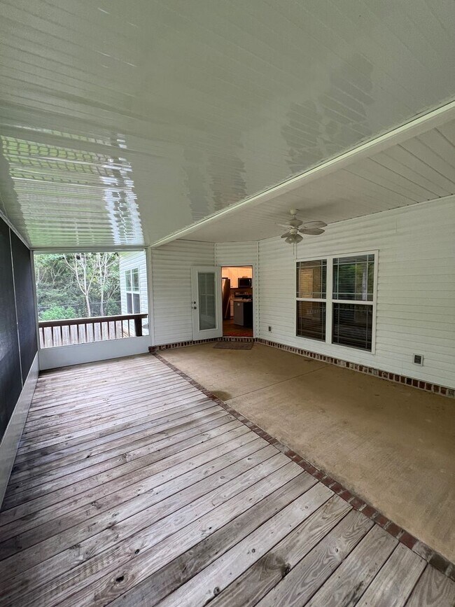 Building Photo - 112 Bellwood Trail