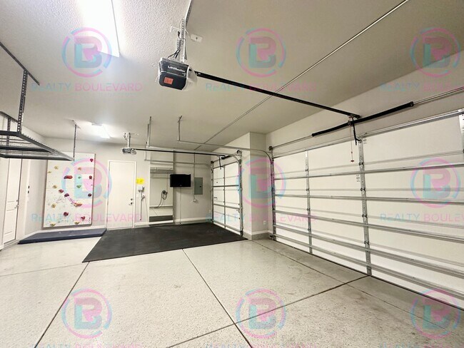 Building Photo - 9276 Perceval Wy