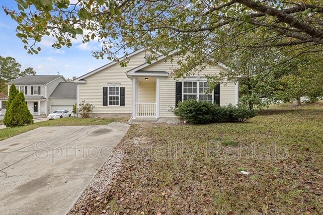 Building Photo - 3511 Thornwood Dr