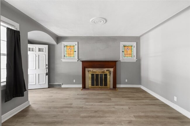 Building Photo - 10050 Diamond Dr