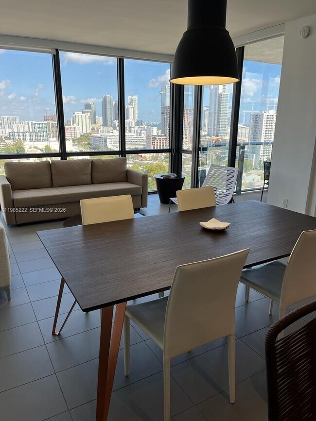 Building Photo - 1600 NE 1st Ave