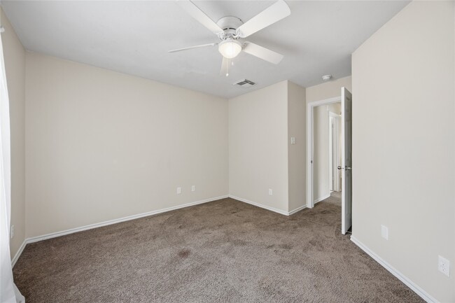 Building Photo - 2951 Hackamore Hollow Ln