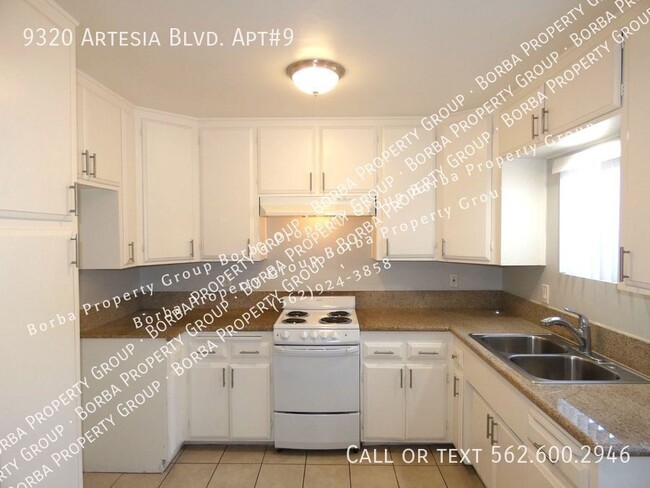 Primary Photo - *PET FRIENDLY 2 BEDROOM 1 BATH APARTMENT W...