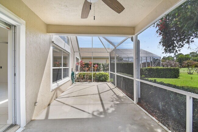 Building Photo - 3058 SE Brierwood Pl