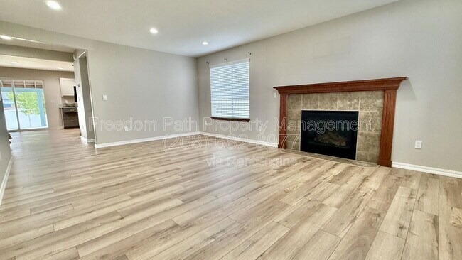 Building Photo - 6587 N Harris Hawk Ln