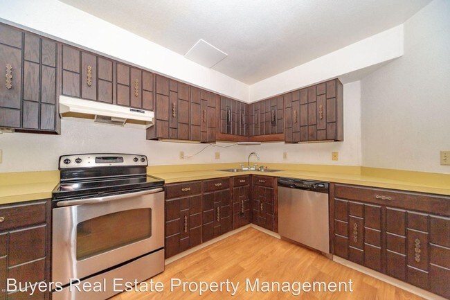 Building Photo - 3 br, 2.5 bath House - 2086 Crataegus Street