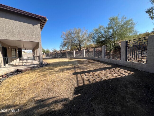 Building Photo - 15230 N Blackbird Dr