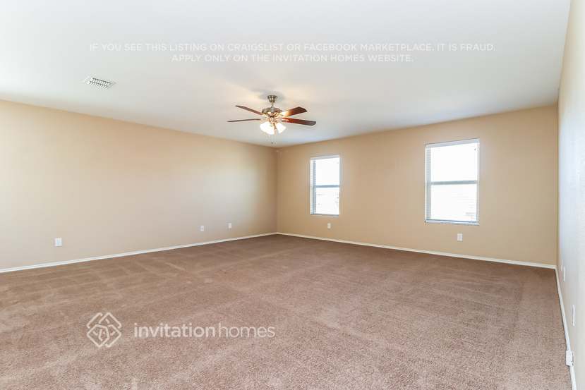 Building Photo - 2435 Buffalo Run