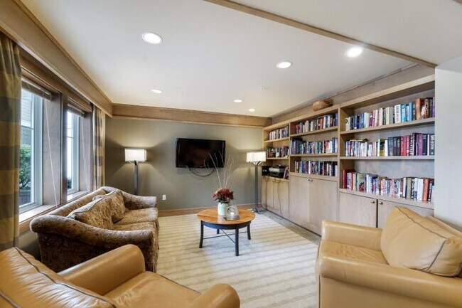 Building Photo - 1 bedroom in Seattle WA 98107