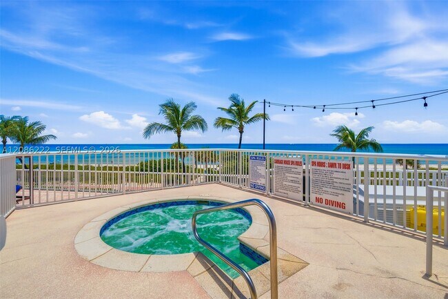 Building Photo - 5401 Collins Ave