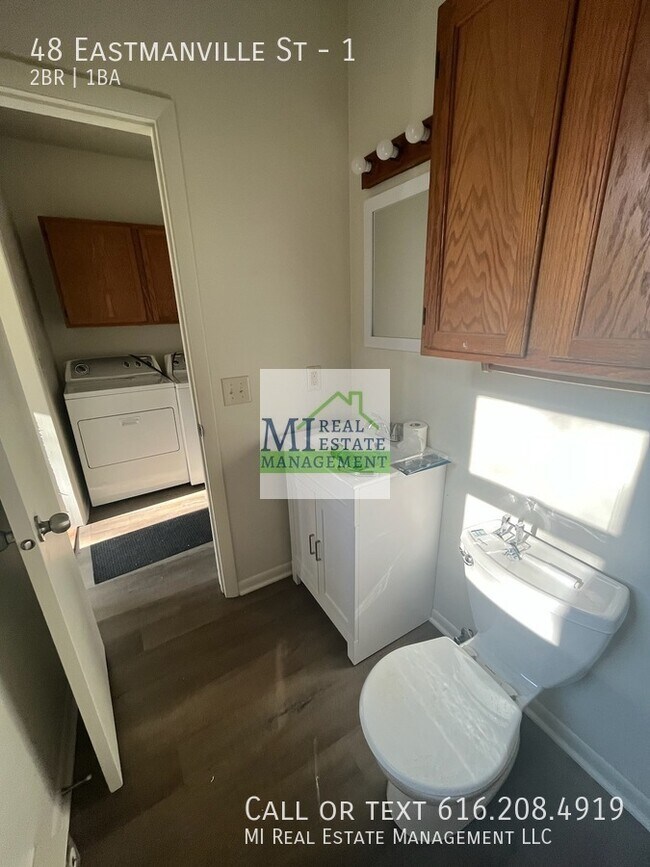 Building Photo - 48 Eastmanville St