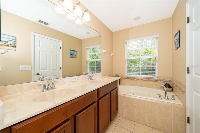 Building Photo - 156 Canterbury Bell Dr