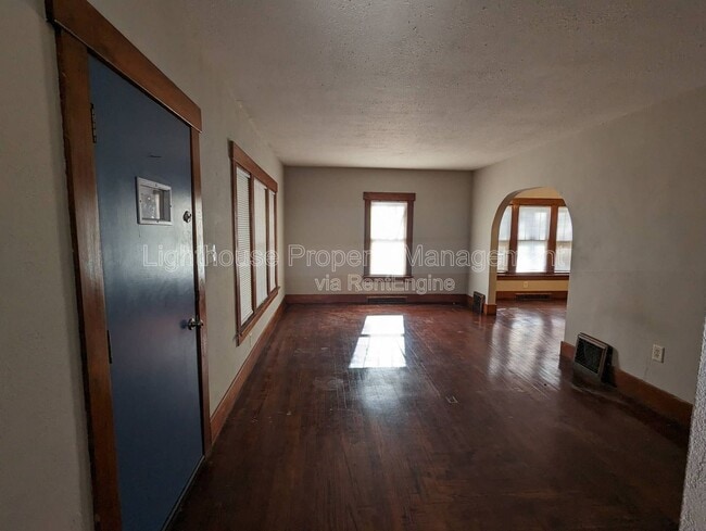 Building Photo - 449 24th St N