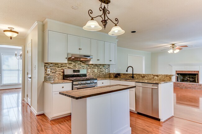 Building Photo - 4135 Fox Brush Dr