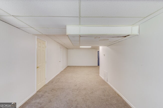 Building Photo - 135 Bruce Ln