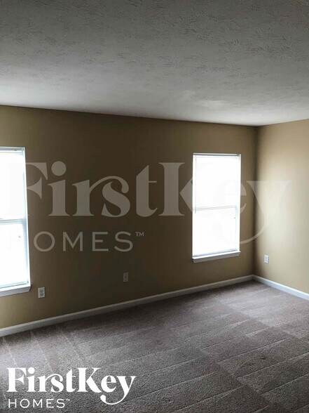 Building Photo - 12663 Pinetop Way