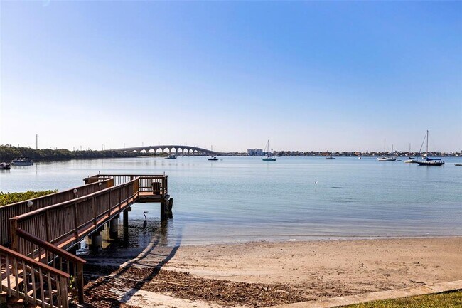 Building Photo - 6365 Bahia Del Mar Blvd S