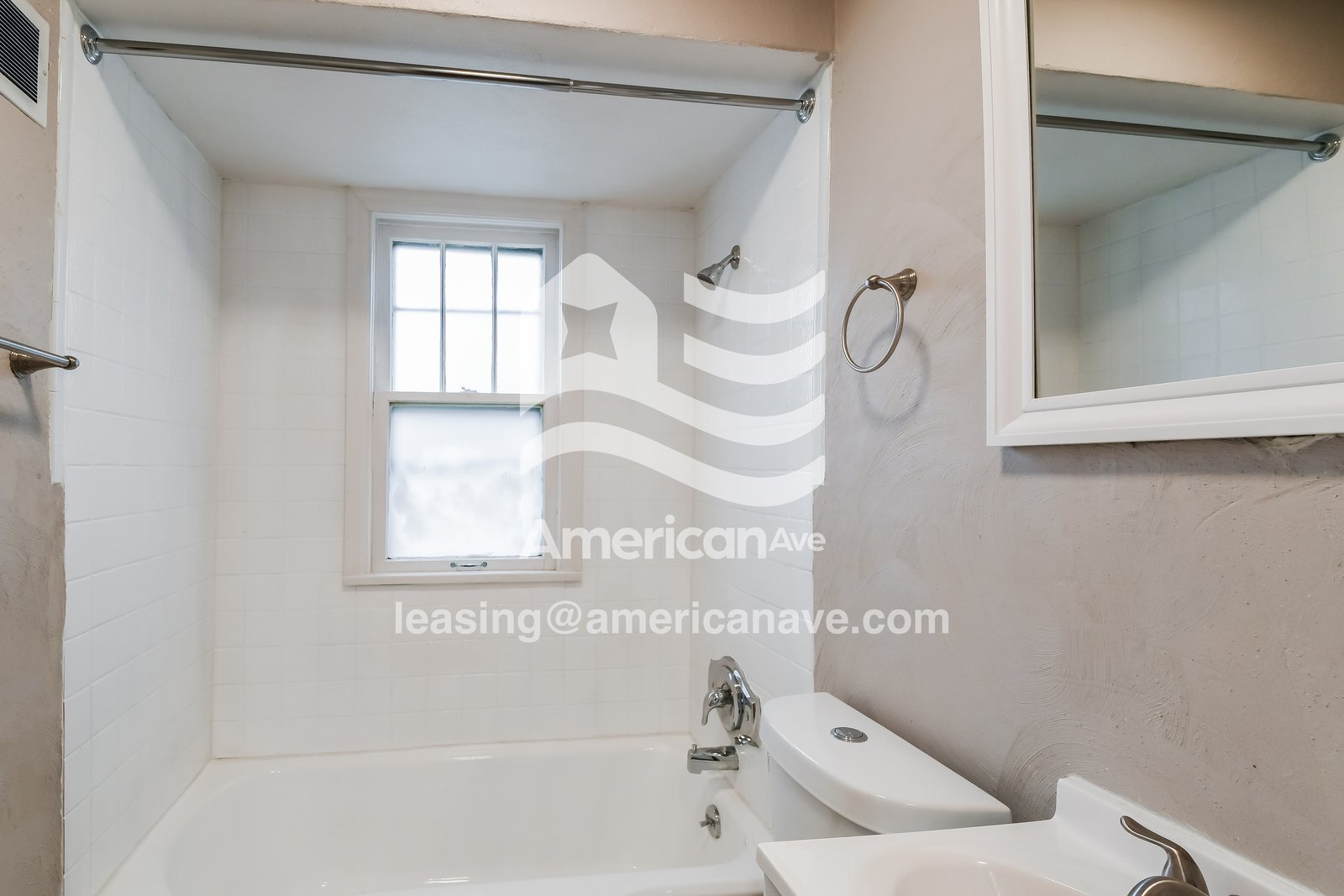 Building Photo - 354 Orient Ave