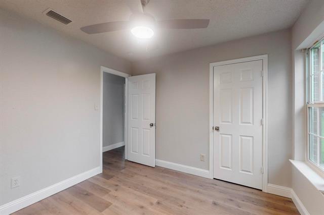 Building Photo - 1102 High Mesa Dr