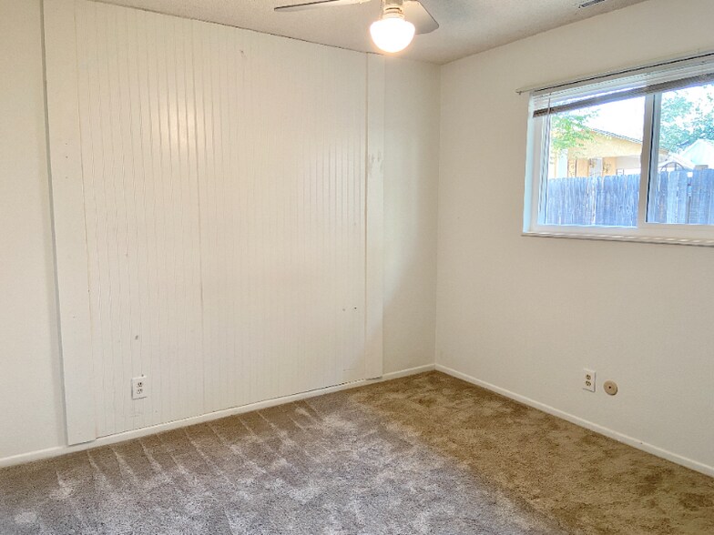 Building Photo - 709 W Cucharras St
