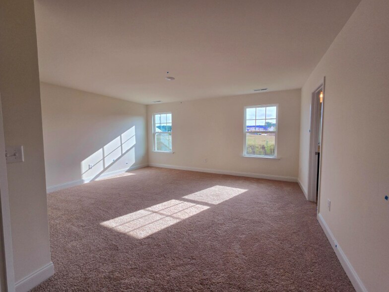 Building Photo - 4512 Peace River Dr