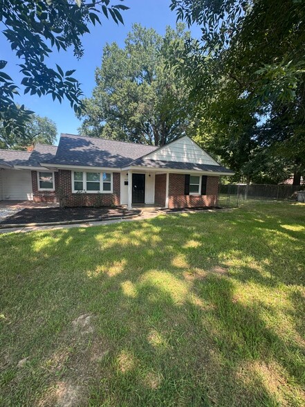 Building Photo - 7729 Mahoney Rd