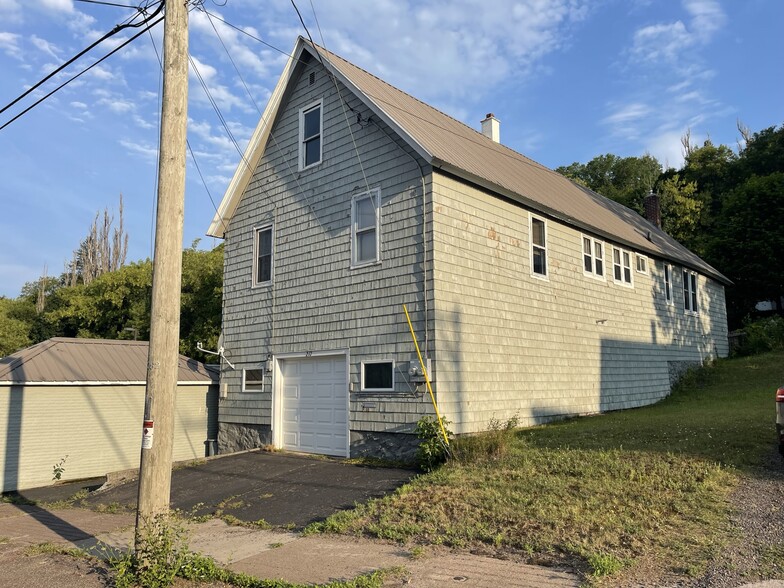Building Photo - 217 E Franklin St