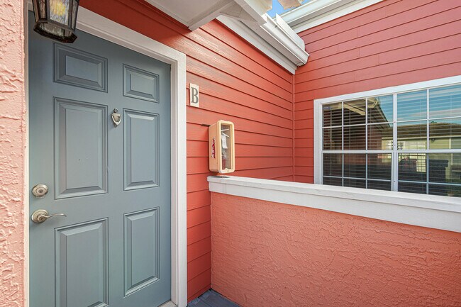 Building Photo - 1345 Crystal Way