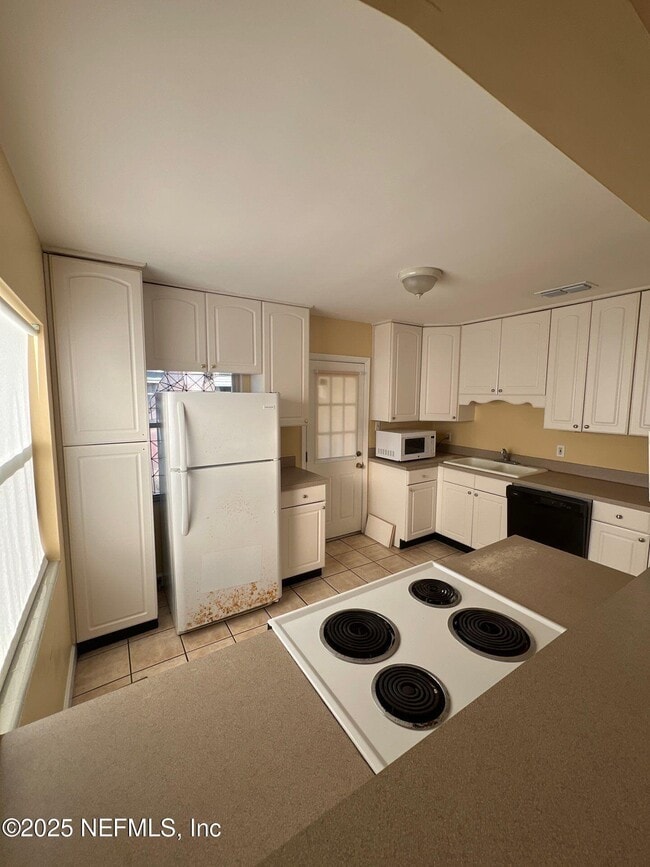 Building Photo - 1359 Stimson St