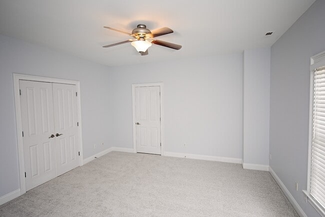 Building Photo - 856 Harborside Ln