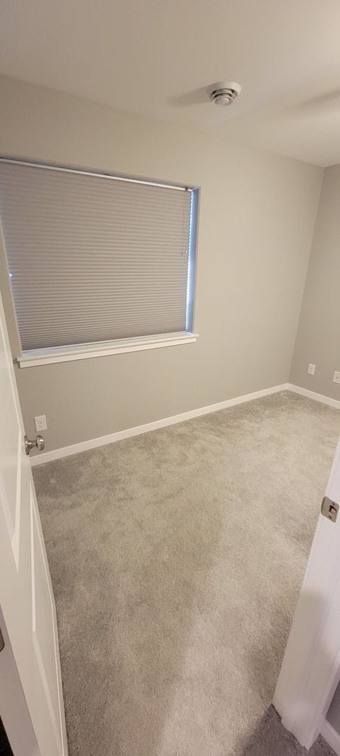 Building Photo - 2 bed/2.5 bath condo for rent