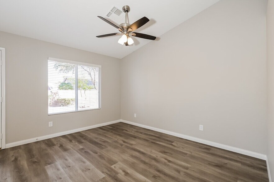 Building Photo - 725 Arrowhead Trail