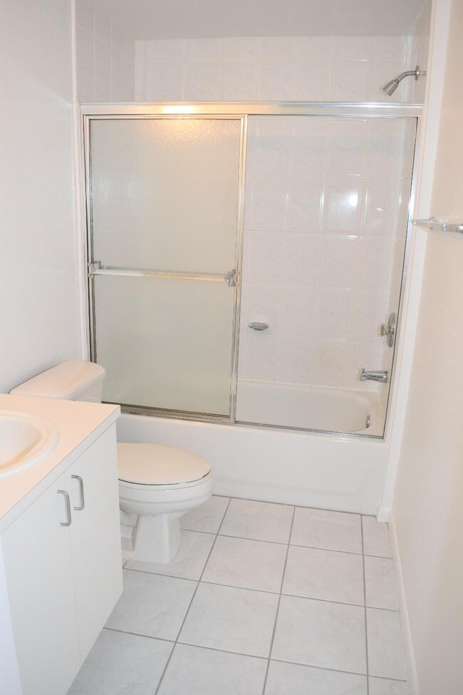 Building Photo - 2010 Taylor St